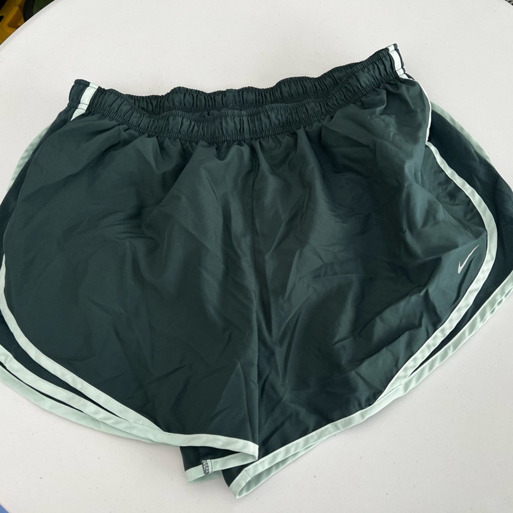 BUNDLE - Nike Tempo Shorts